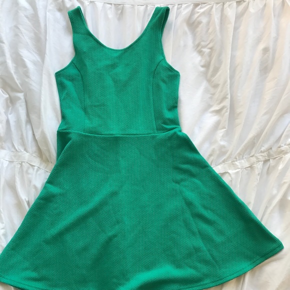 H&M Dresses & Skirts - H&M Divided Green Skater Dress - NWT